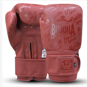 Guantes fight Red