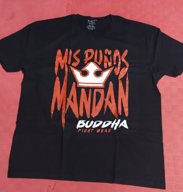 Camiseta "Mis puños mandan"